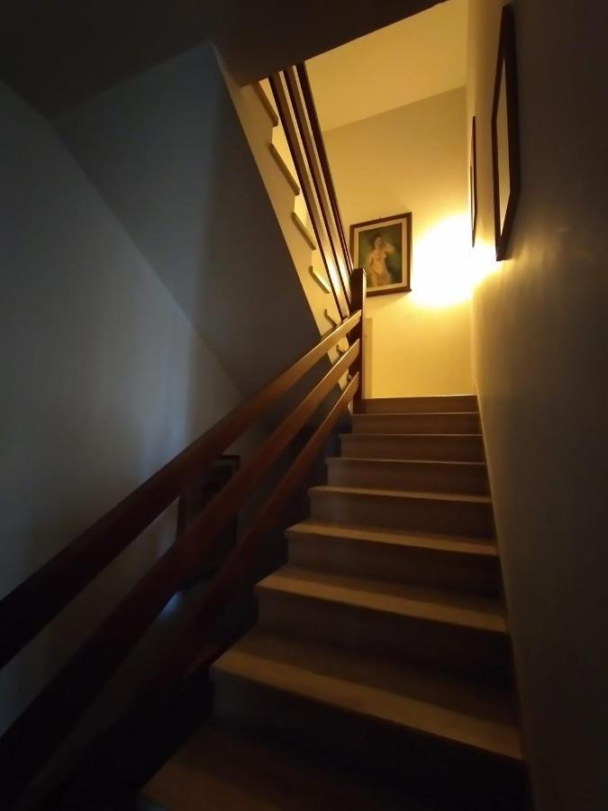 Отель La Casa Degli Oleandri Рим Экстерьер фото